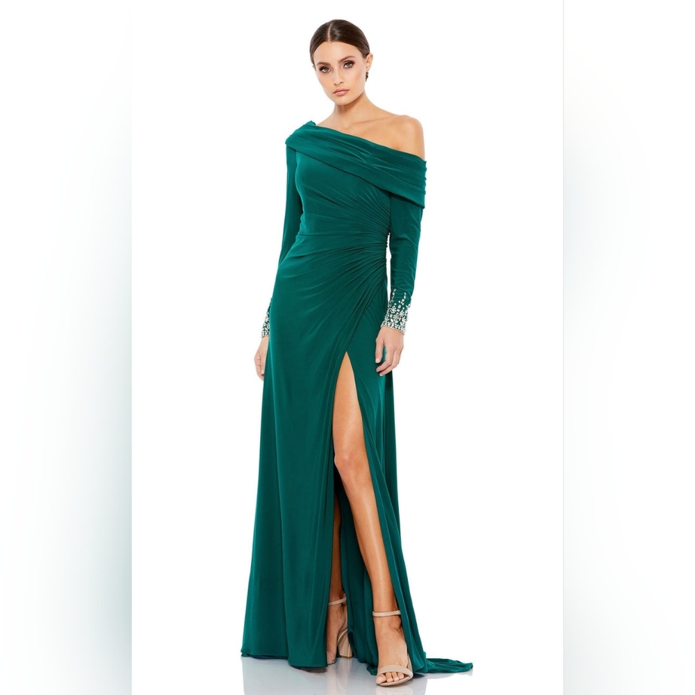 Elegant Green Off-Shoulder Dress